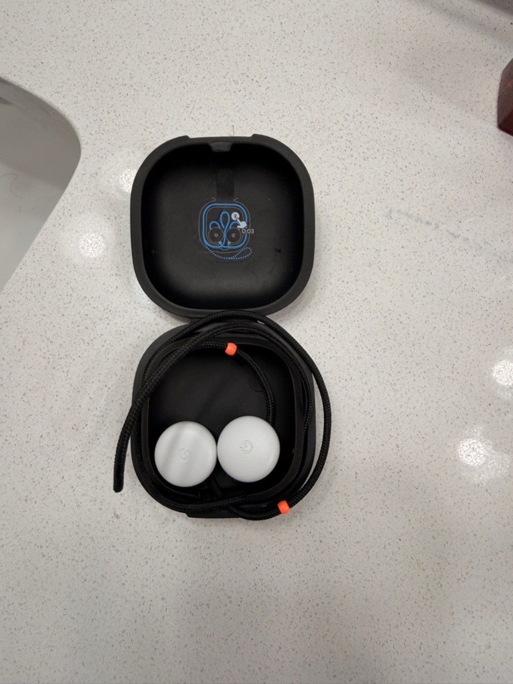 google White pixel buds with case